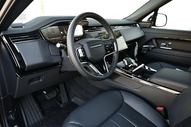 New 2026  Land Rover SE image 25