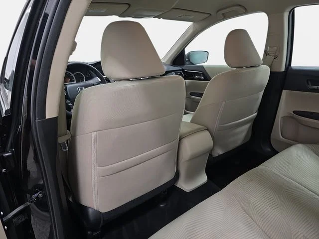 Used 2017  Honda LX image 12