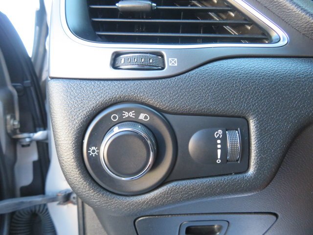 Used 2019 Gray Jeep  image 32