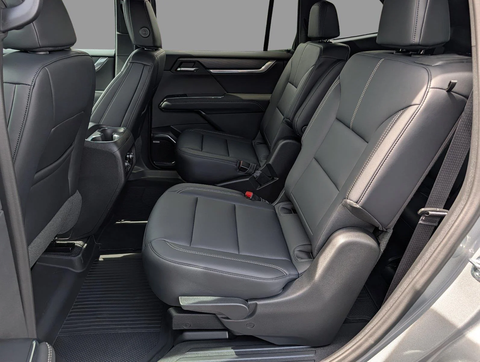 New 2027 Sterling Metallic GMC Elevation image 33