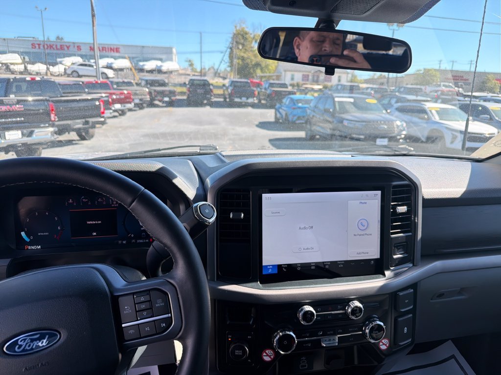 Used 2025 Silver Ford XLT image 21