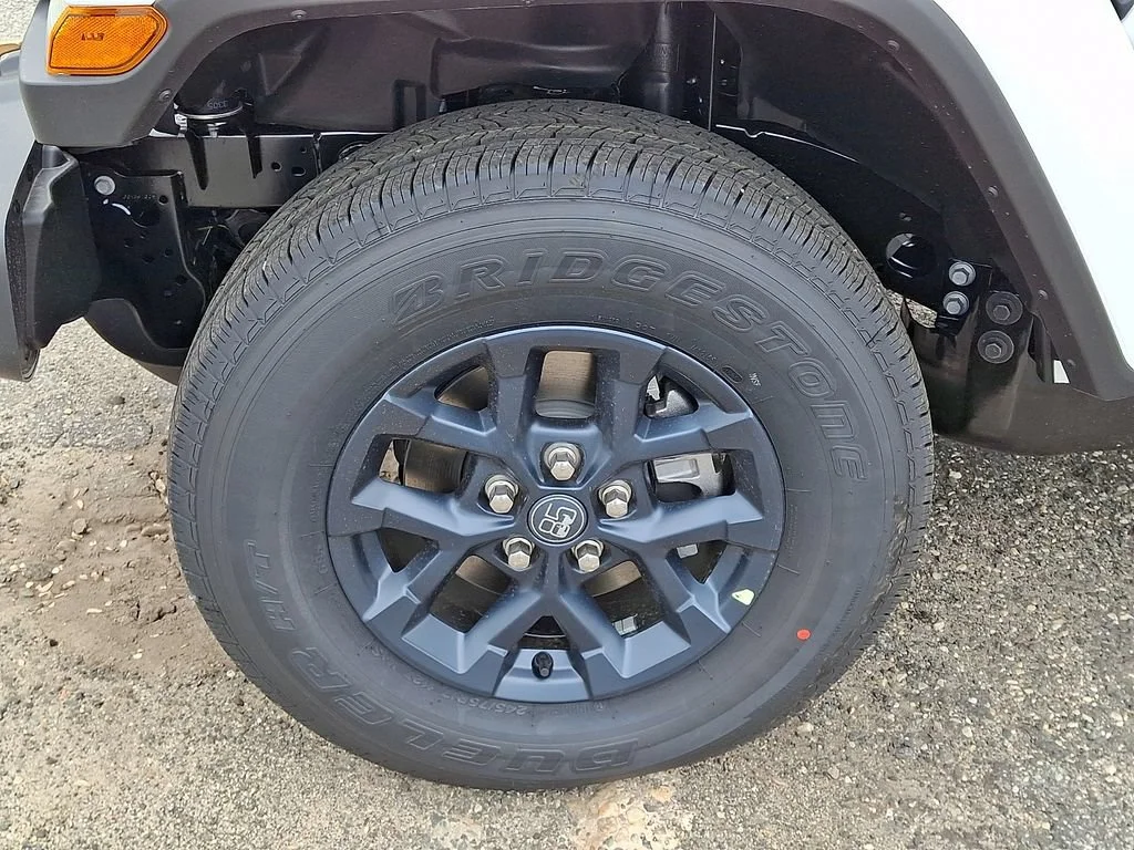 New 2026 Bright White Clearcoat Jeep 85th Anniversary Edition image 19