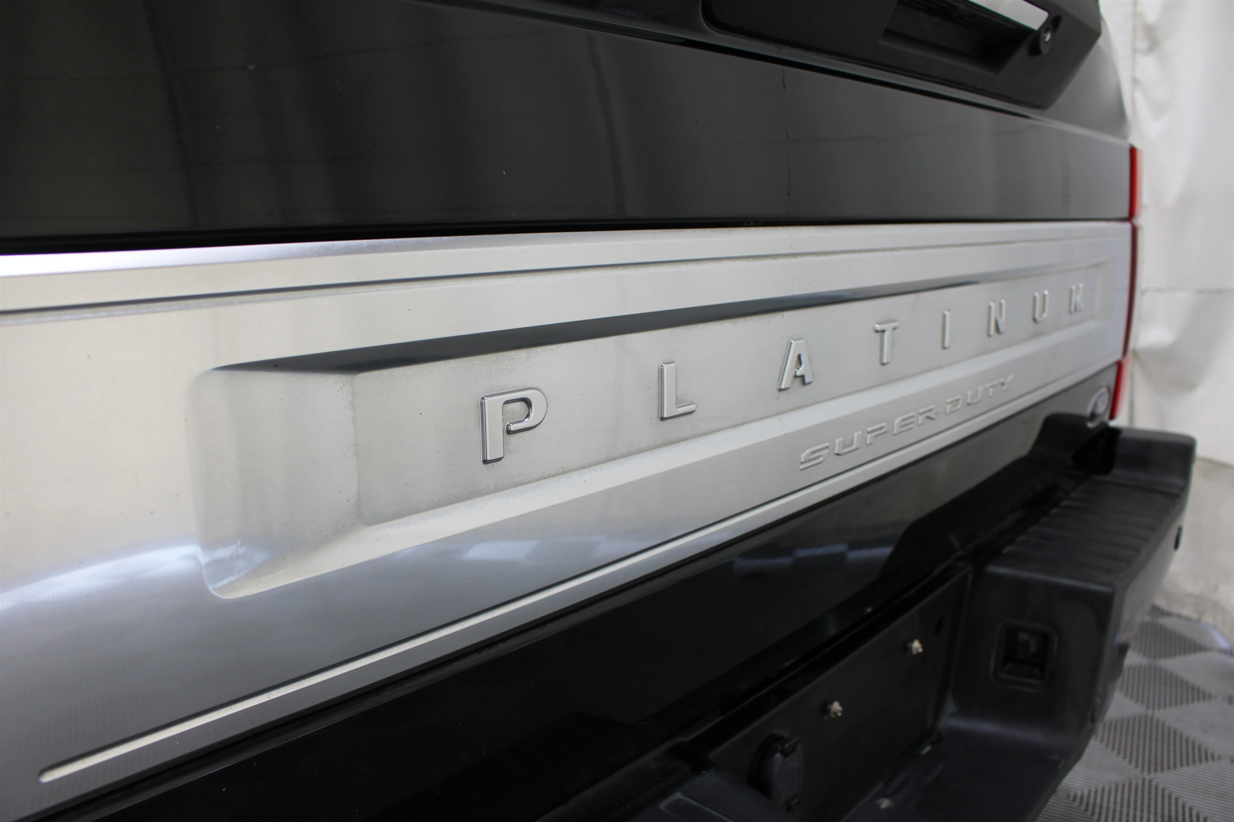 2022 Ford F-350 Super Duty Platinum - Photo 32