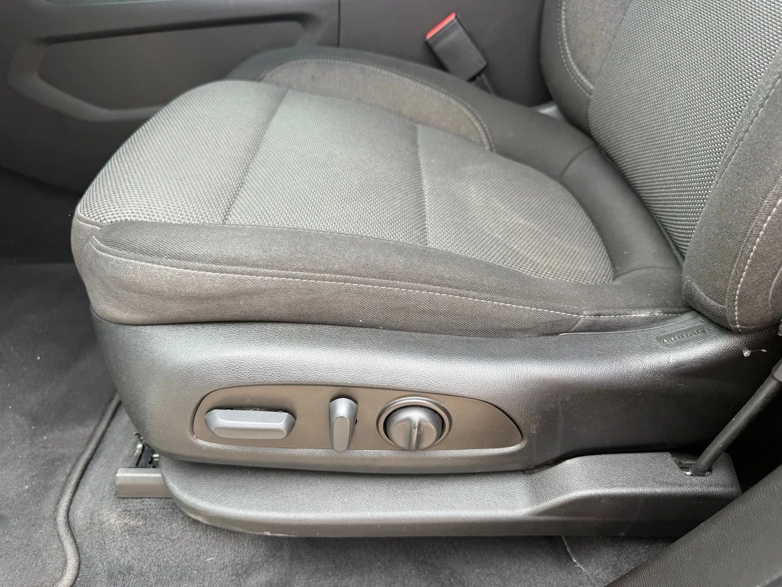 2023 Chevrolet Traverse 1LT - Photo 32