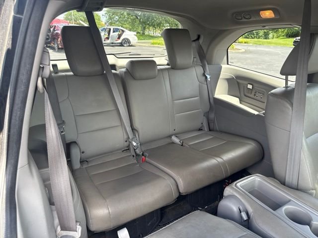 Used 2015 Black Honda EX-L image 10