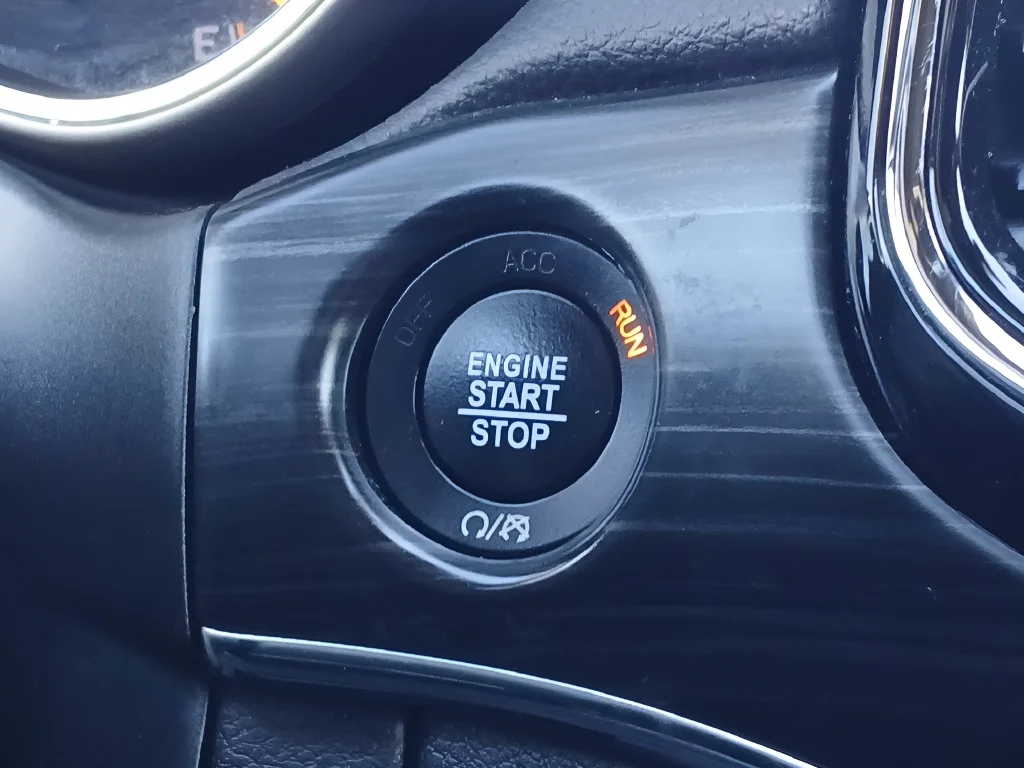 Used 2020 Gray Jeep Limited image 21