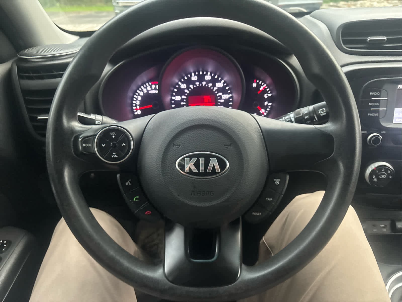 Used 2019 Shadow Black Kia Base image 4