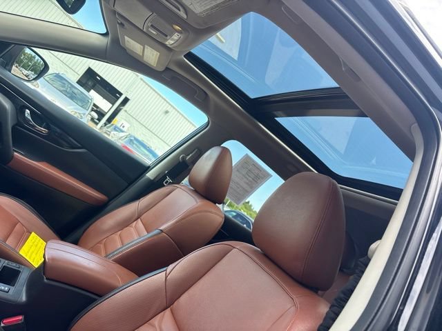 Certified Used 2017 Magnetic Black Nissan SL image 16