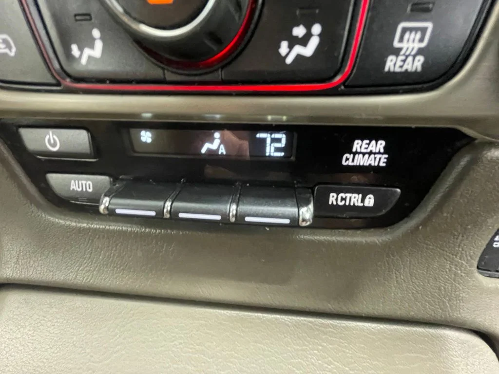 Used 2015 Gray GMC Denali image 30