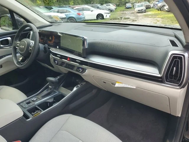 2025 Kia Sorento S - Photo 29