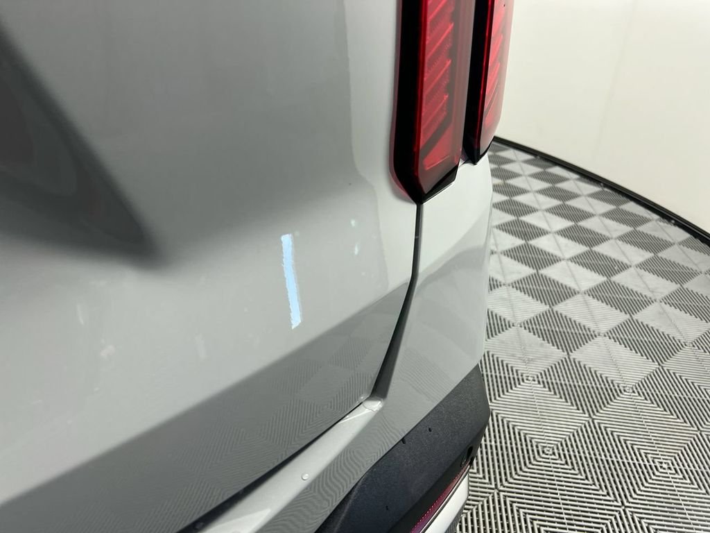 New 2026 Wolf Gray Kia EX image 6