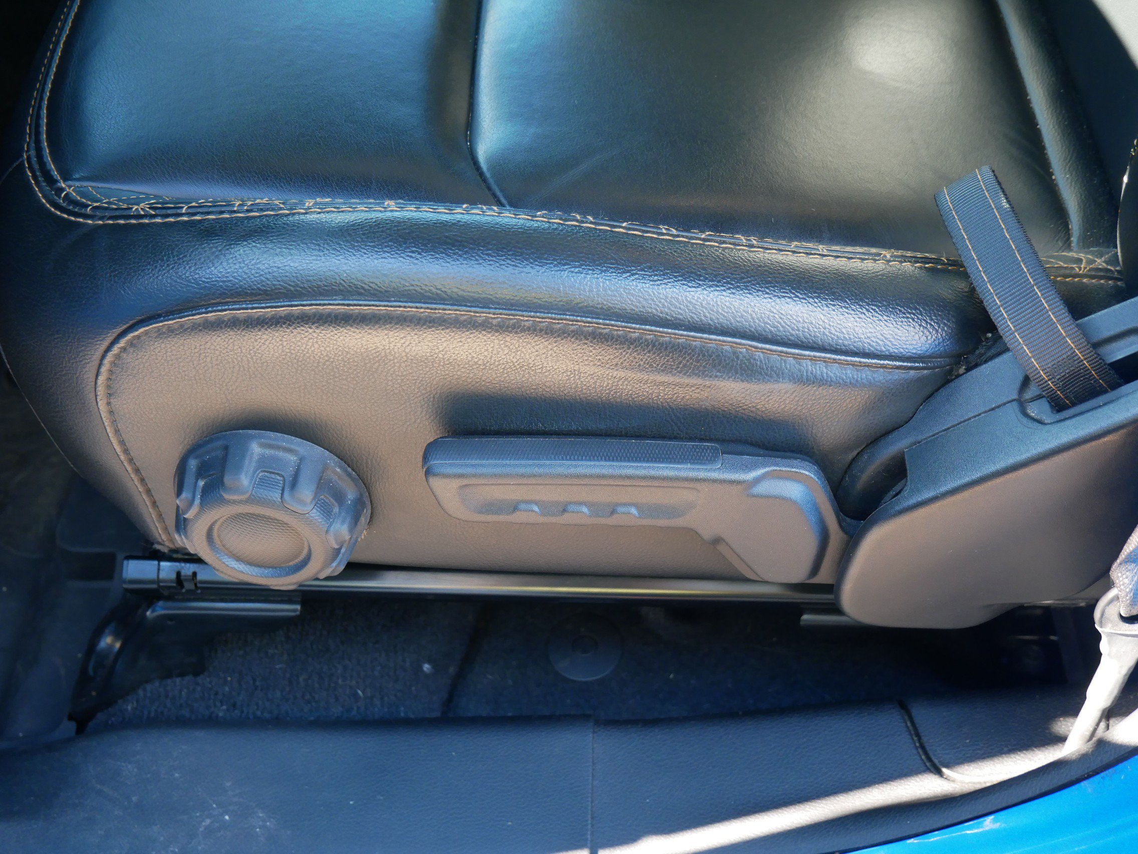 Certified Used 2022 Hydro Blue Pearlcoat Jeep Unlimited High Altitude image 20