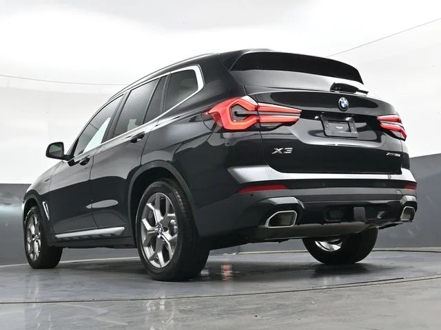 Used 2023 Black BMW xDrive30i image 37
