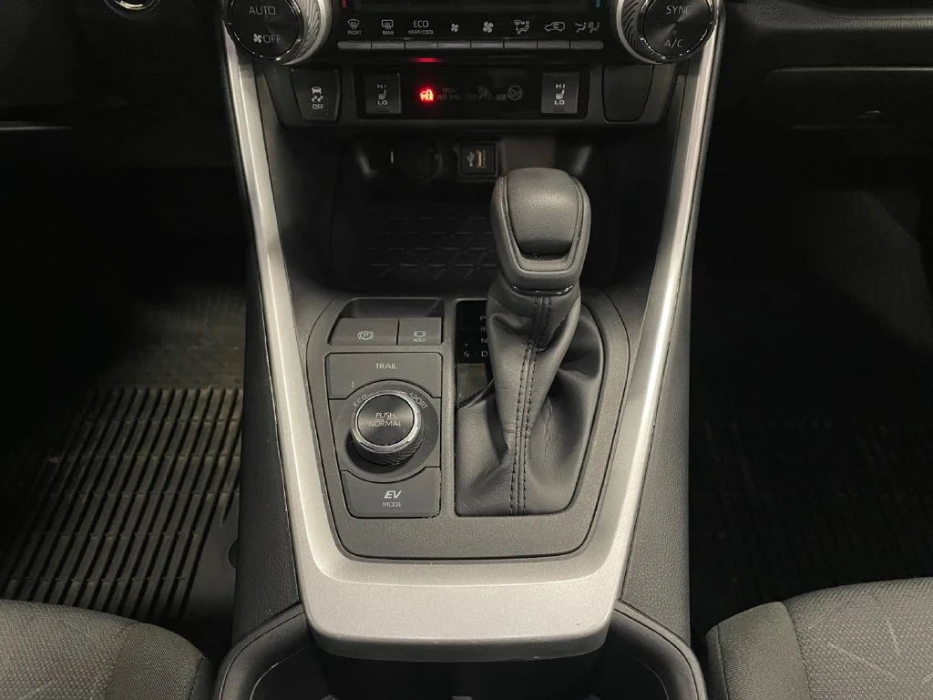 Used 2025 Midnight Black Metallic Toyota XLE image 11