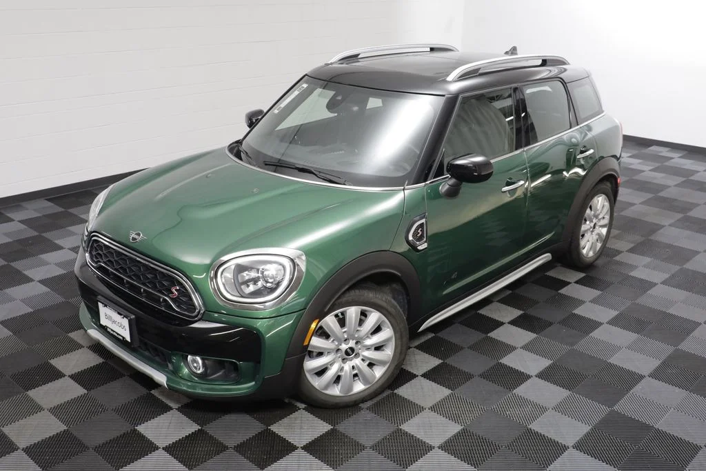 ベス・オートン/スーパーピンキーマンデイ Pre-Owned 2020 MINI Cooper S Countryman AWD Iconic in Naperville