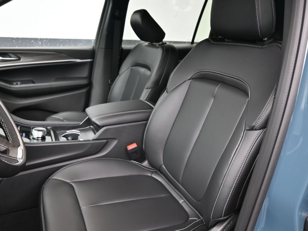 New 2026 Steel Blue Exterior Paint Jeep Limited image 31