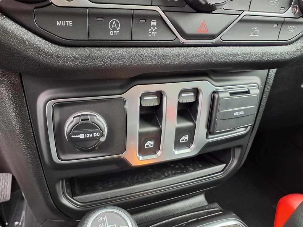 2026 Jeep Wrangler 2-Door Sport - Photo 8