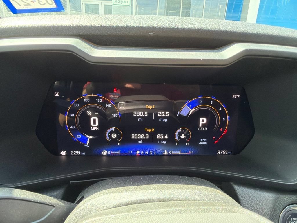 Used 2025 Summit White Chevrolet WT/LT image 8