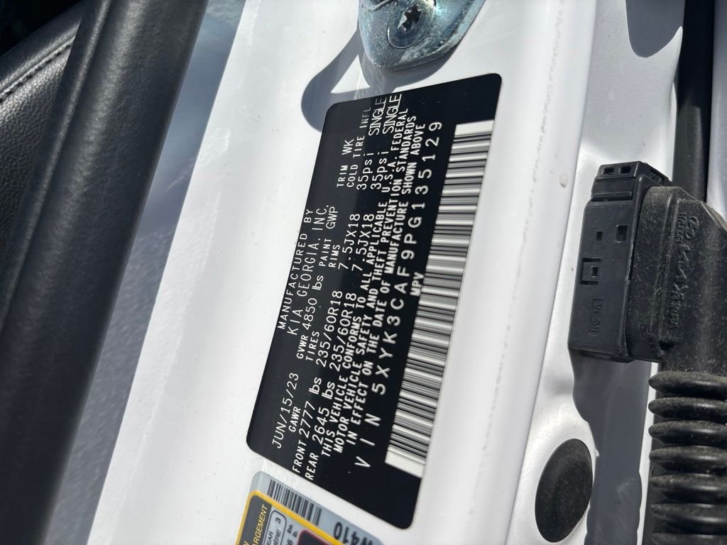 Used 2023 White Kia EX image 23