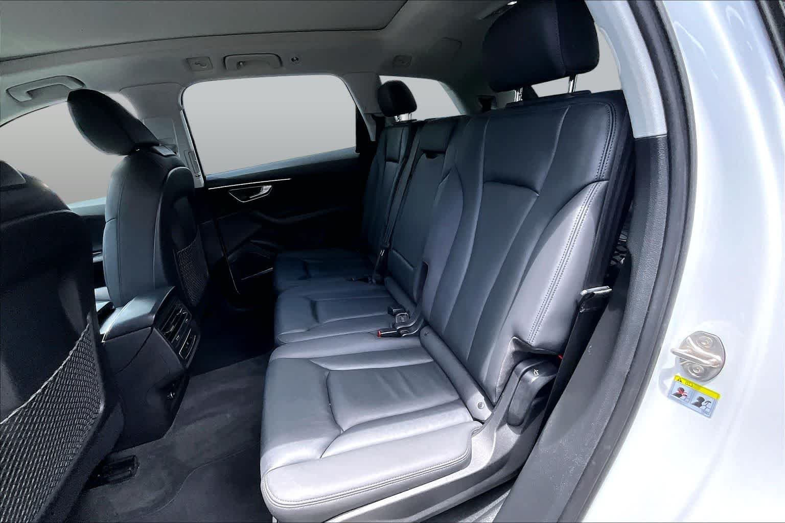 Used 2022 Carrara White Audi Premium Plus image 21