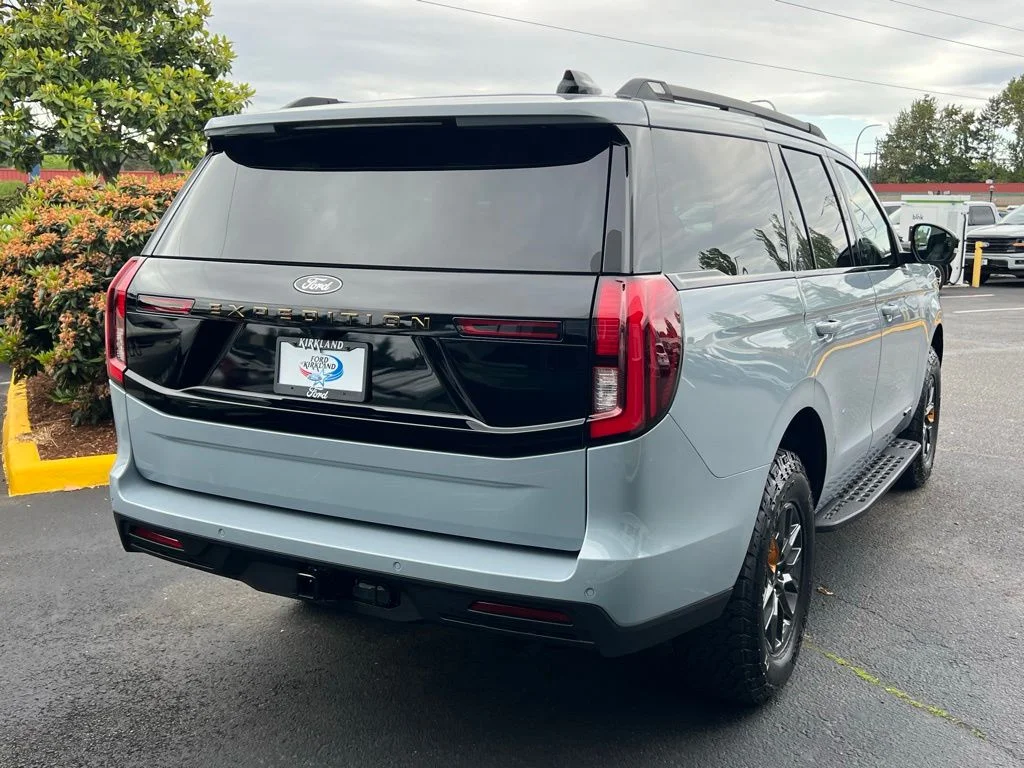 New 2026 Glacier Gray Metallic Tri-Coat Ford Tremor® image 7