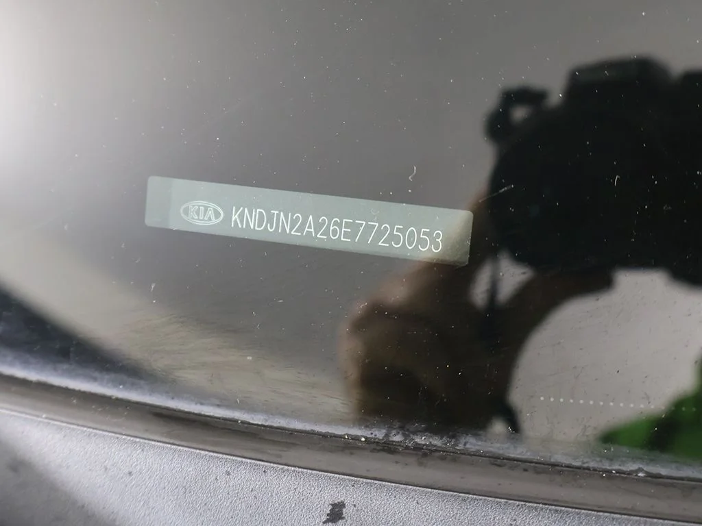 Used 2014 Green Kia Base image 38
