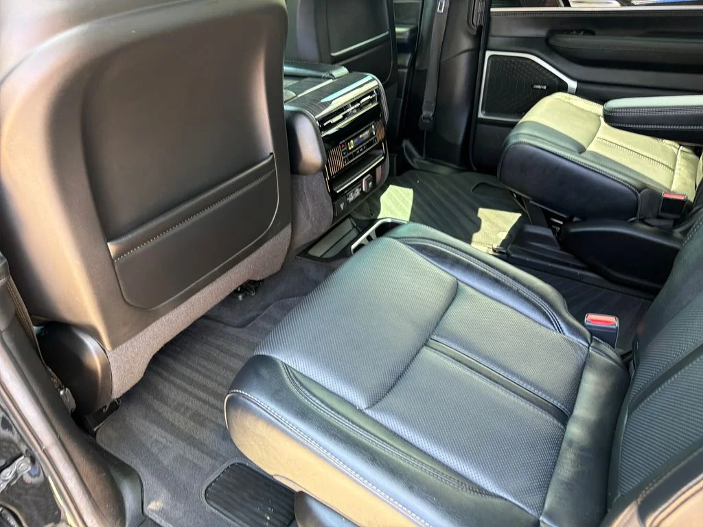 Used 2022 Black Jeep Series III image 38