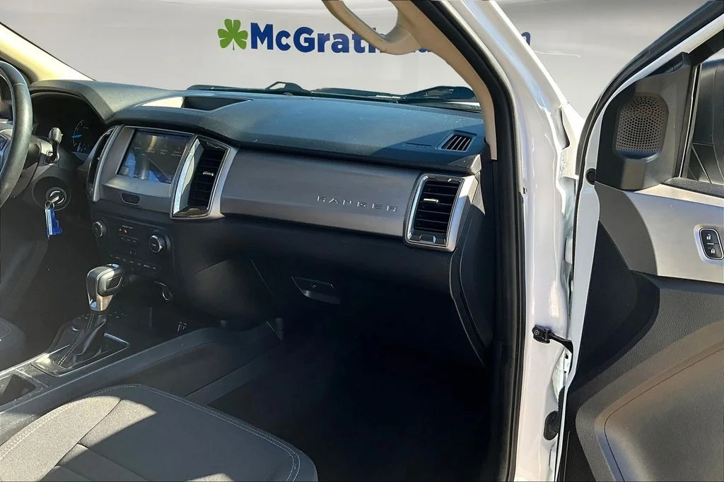 Used 2021 White Ford XLT image 27