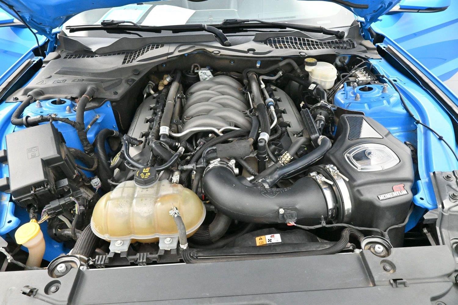 Used 2017 Grabber Blue Ford GT Premium image 35