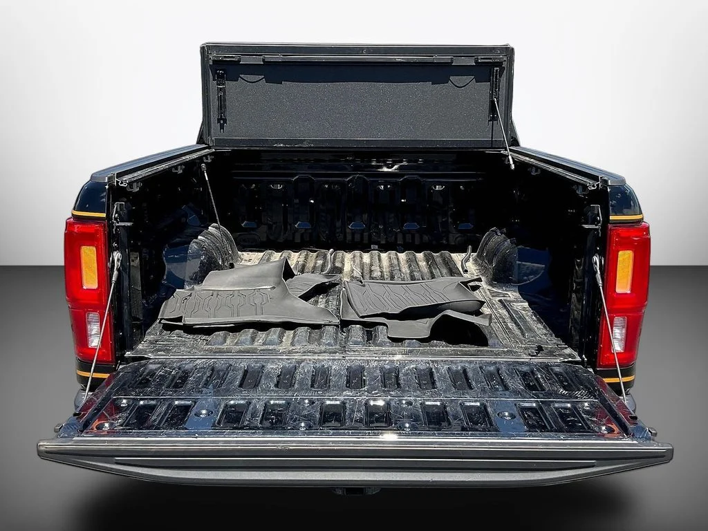 Used 2022 Shadow Black Ford XLT image 7