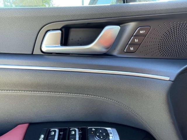 New 2027 Gray Kia GT-Line image 18