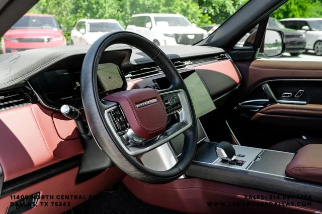 New 2026  Land Rover SE image 15