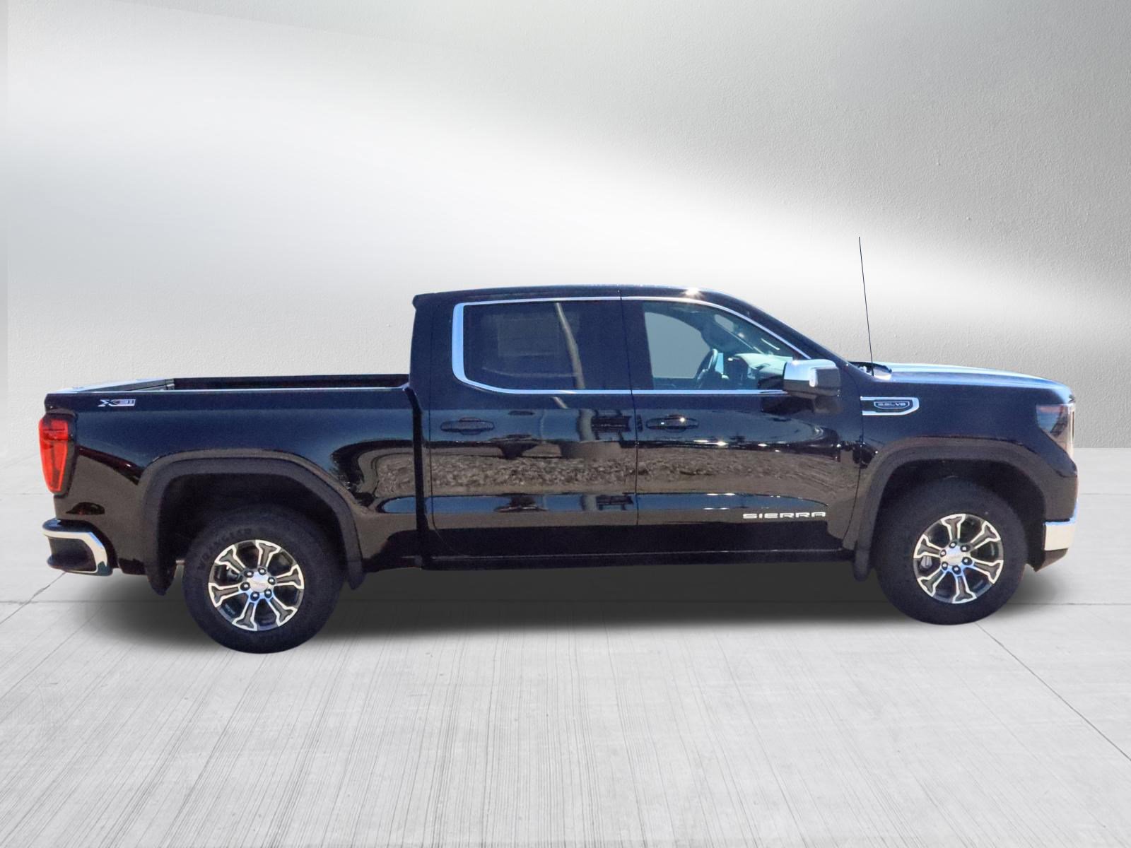 2026 GMC Sierra 1500 SLE - Photo 8