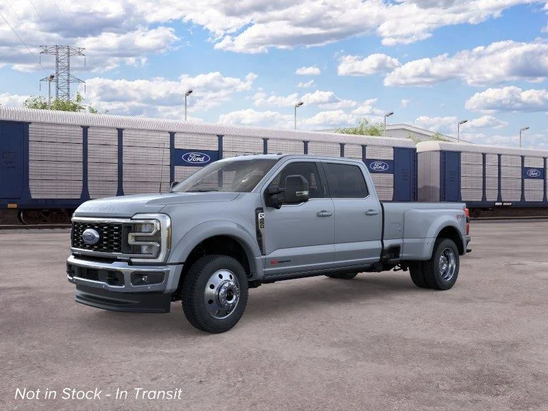 New 2026 Glacier Gray Metallic Tri-Coat Ford Lariat image 2
