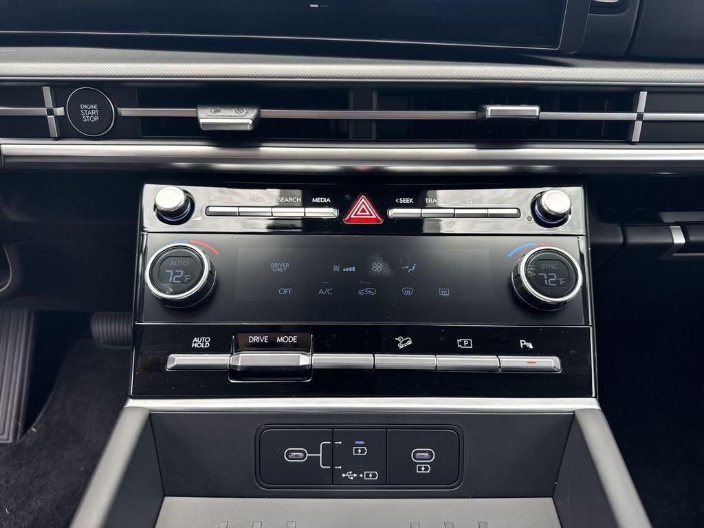 2026 Hyundai Santa Fe SE - Photo 16