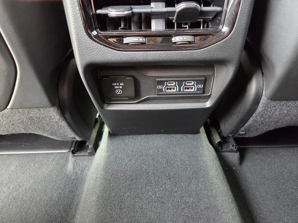 Used 2023 White Jeep Altitude X image 15