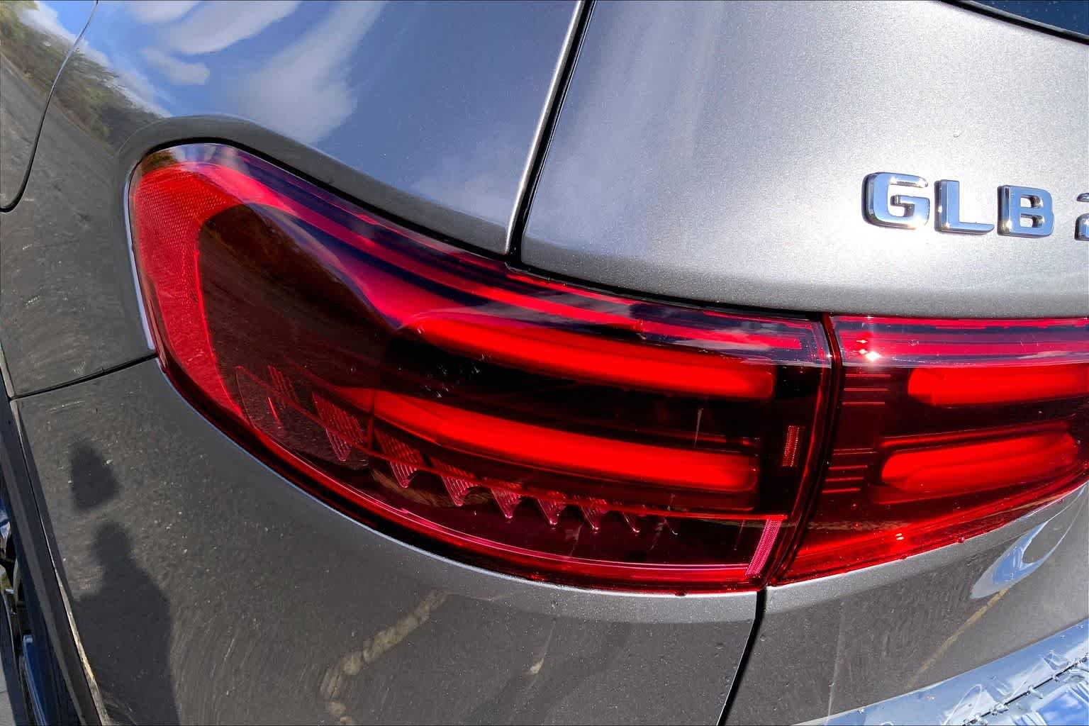 New 2026 Mountain Grey Metallic Mercedes-Benz GLB 250 image 14