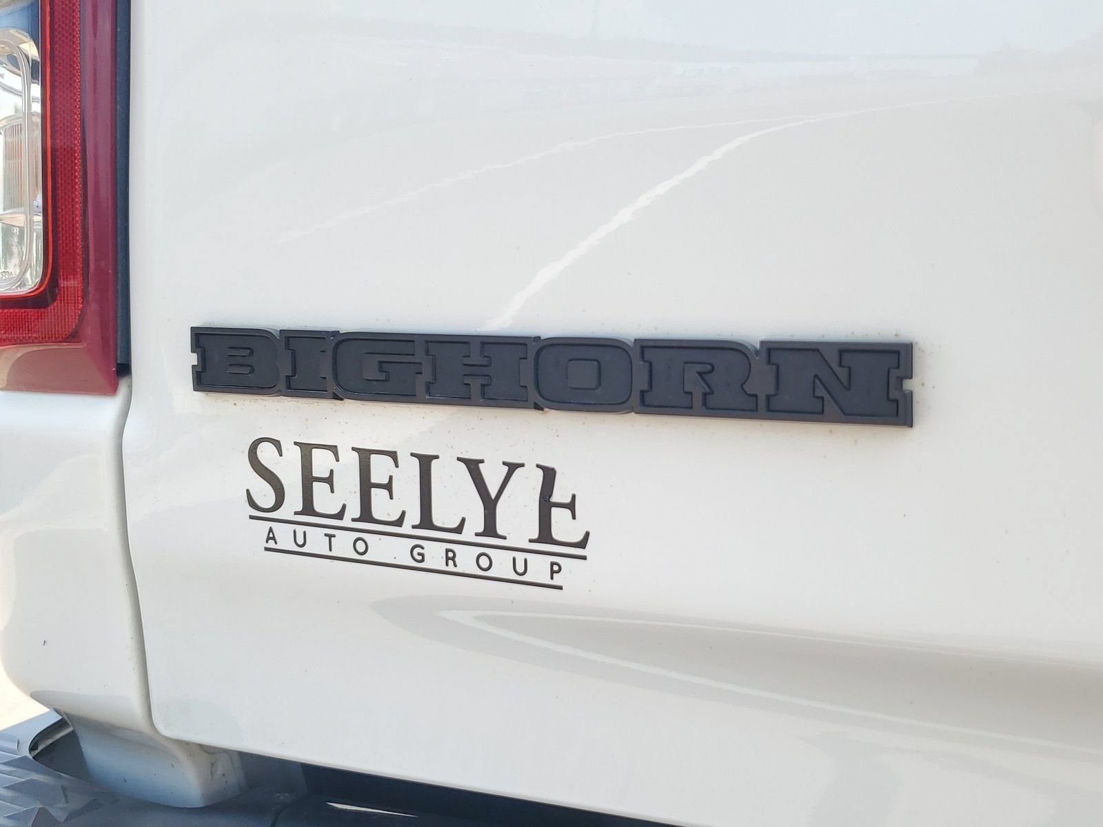 Used 2021 White Ram Big Horn/Lone Star image 7