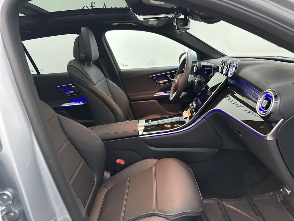 Used 2026 Silver Mercedes-Benz GLC 300 image 22
