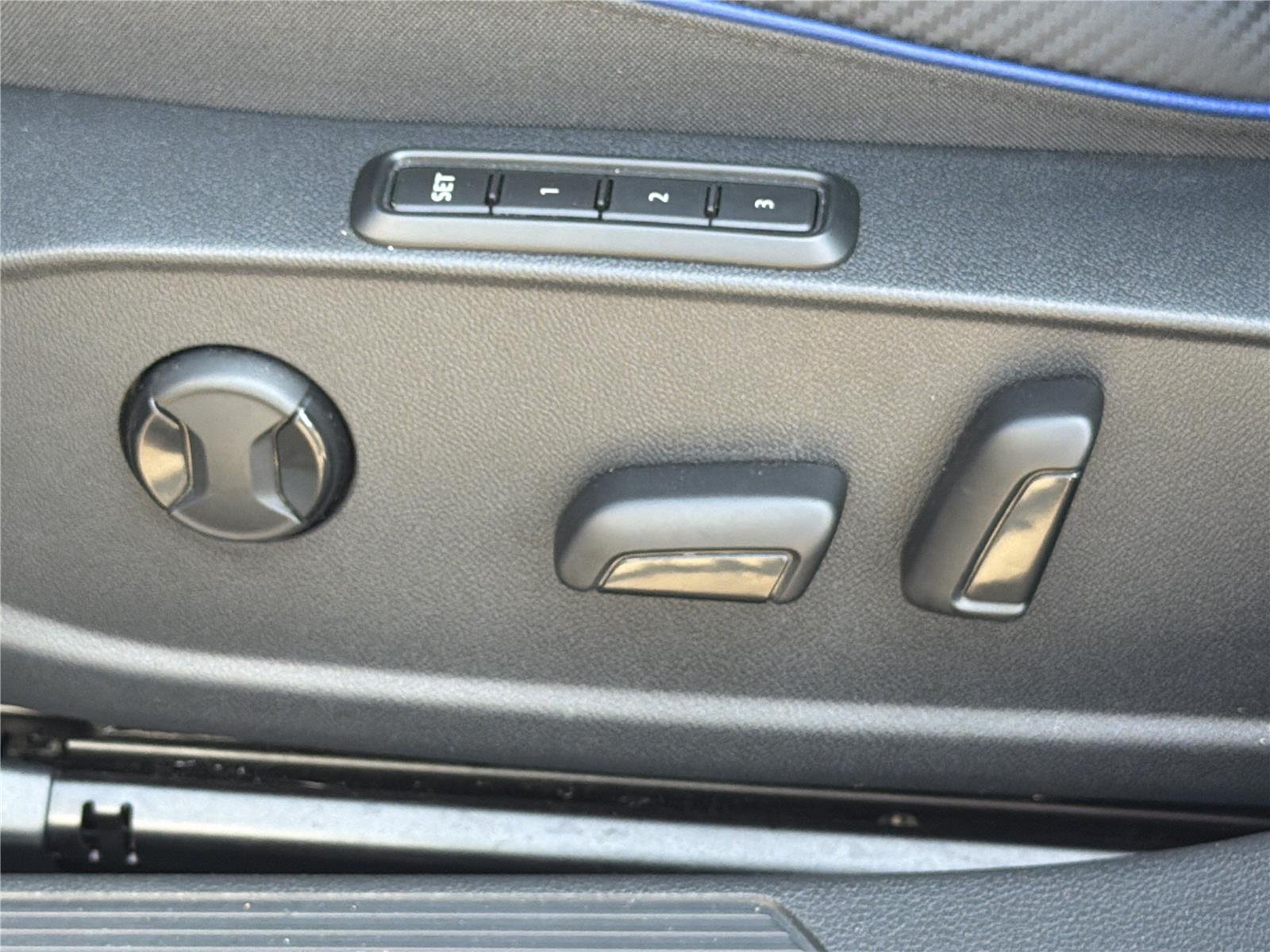 Used 2024 Lapiz Blue Metallic Volkswagen SUN image 20