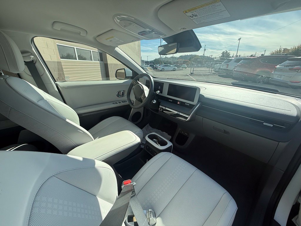 Used 2023 Atlas White Hyundai SEL image 12