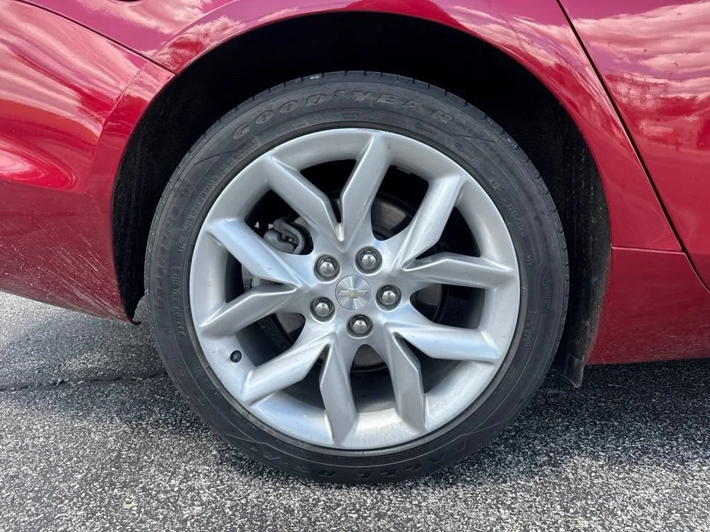 Used 2014 Crystal Red Tintcoat Chevrolet LT image 10