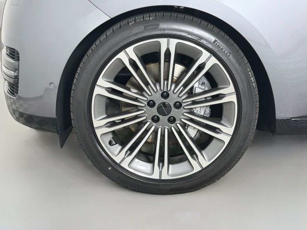 New 2026 Eiger Grey Land Rover SE image 33