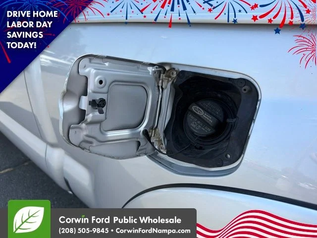 Used 2013 Silver Streak Toyota  image 10