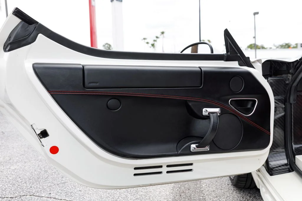 Used 2016 White Alfa Romeo Base image 20