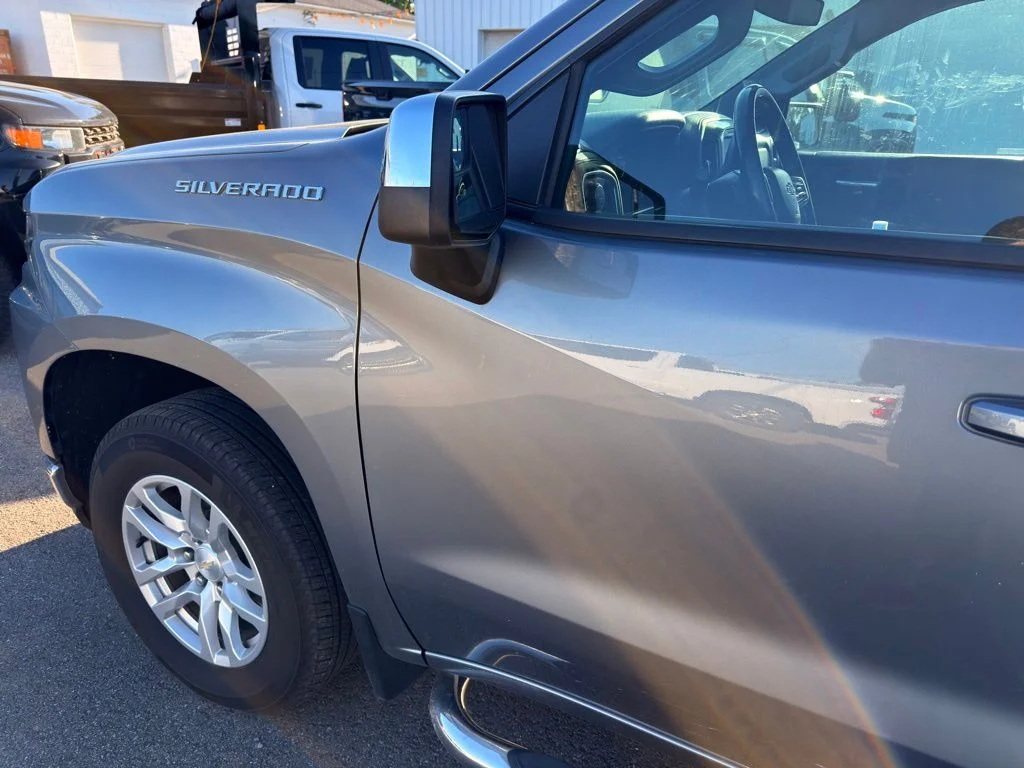 Used 2019 Gray Chevrolet LT image 8