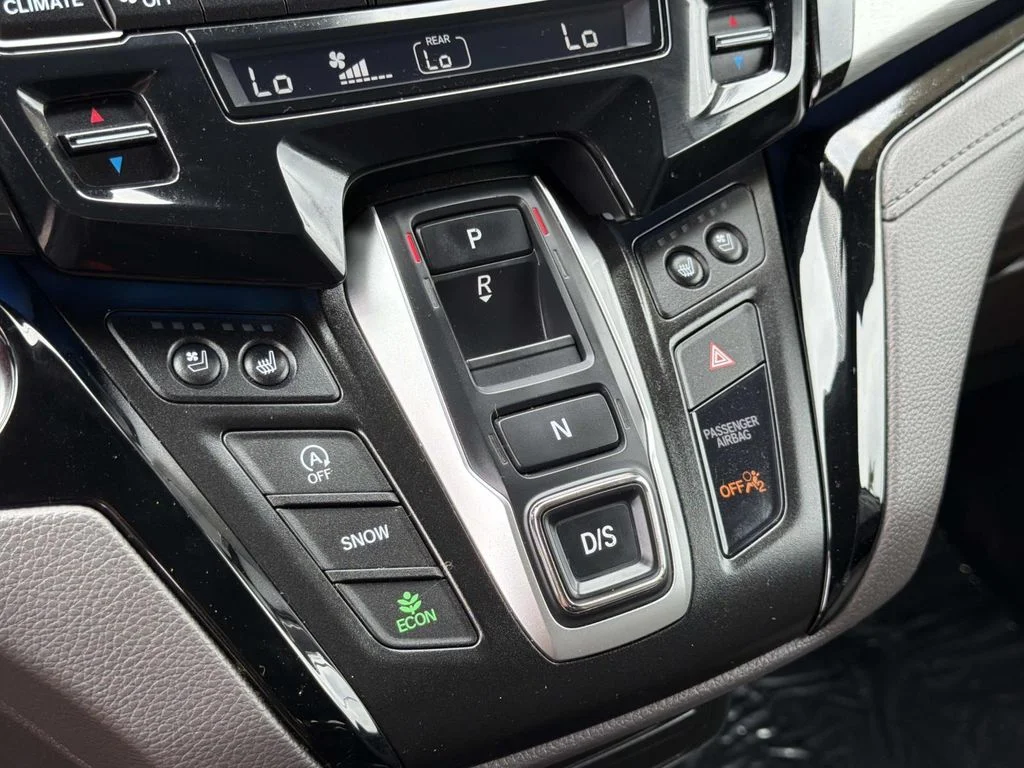 Used 2019 Pacific Pewter Metallic Honda Elite image 15