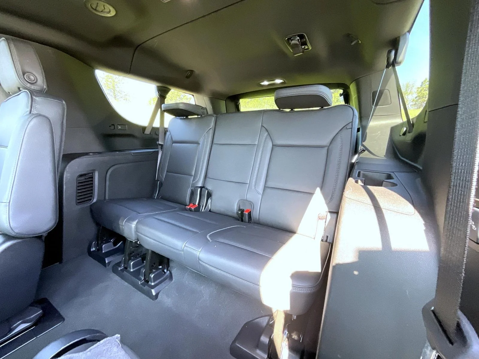 Used 2025 White GMC Denali image 20