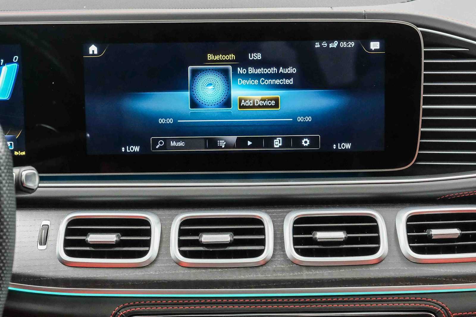 Certified Used 2022 MANUFAKTUR Diamond White Bright Mercedes-Benz AMG® GLE 63 S image 18