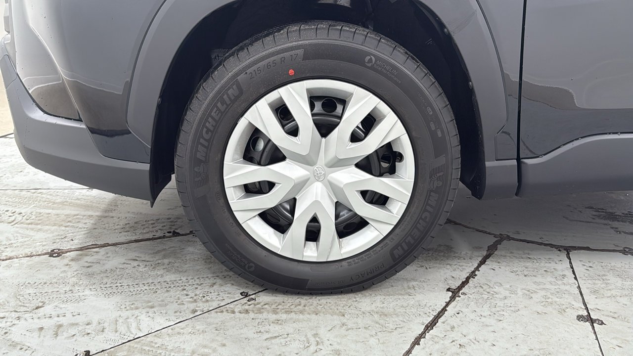 2026 Toyota Corolla Cross L - Photo 24